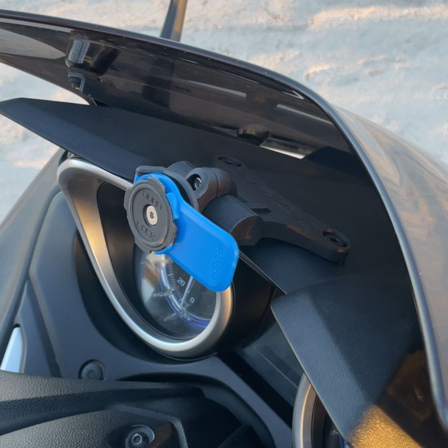 Soporte Yamaha TMAX para Quad Lock (2012-2025)