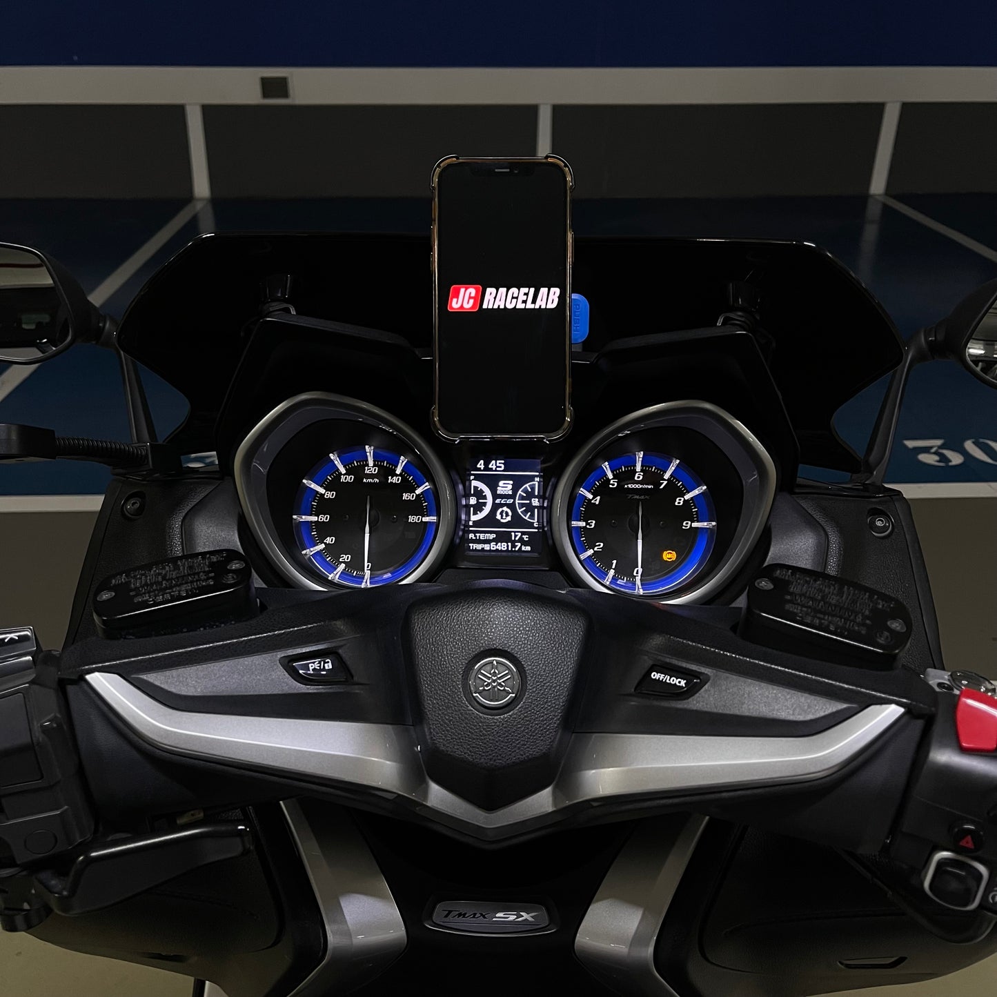 Soporte de móvil central para Yamaha TMAX (2012–2024)